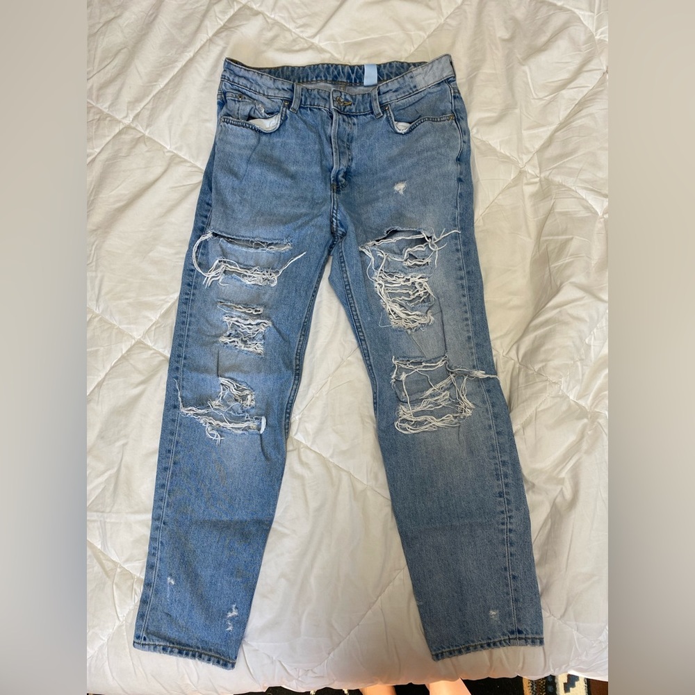 Ripped boyfriend jeans